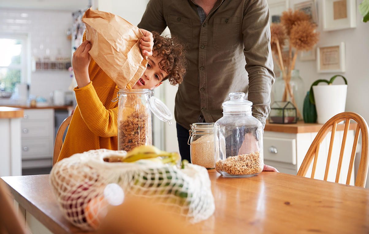 Vivere in modo sostenibile: cosa può fare davvero una famiglia oggi